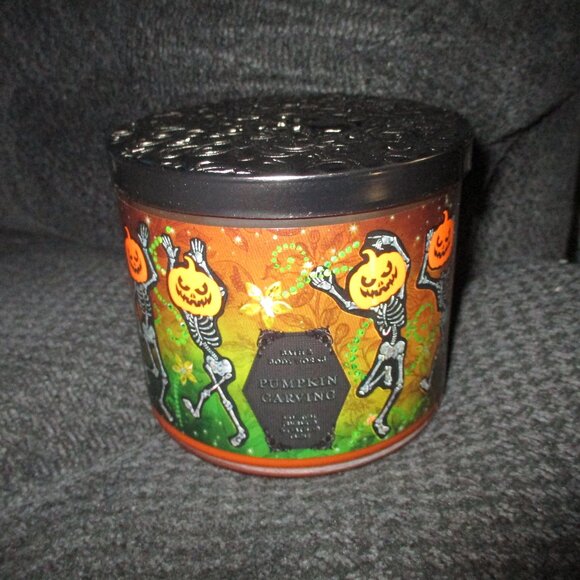 Bath & Body Works Halloween Fall Candle Pumpkin Carving Nwt - Picture 1 of 4
